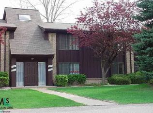1857 Meadowdale, Rochester Hills, MI 48309