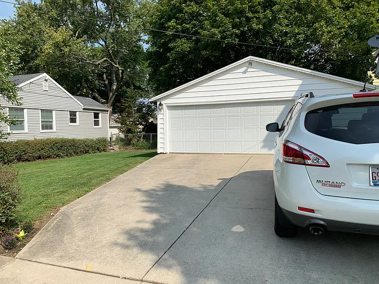 601 N McKinley Ave — Photo 17