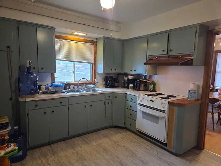 403 E 6th St #2 — Photo 6