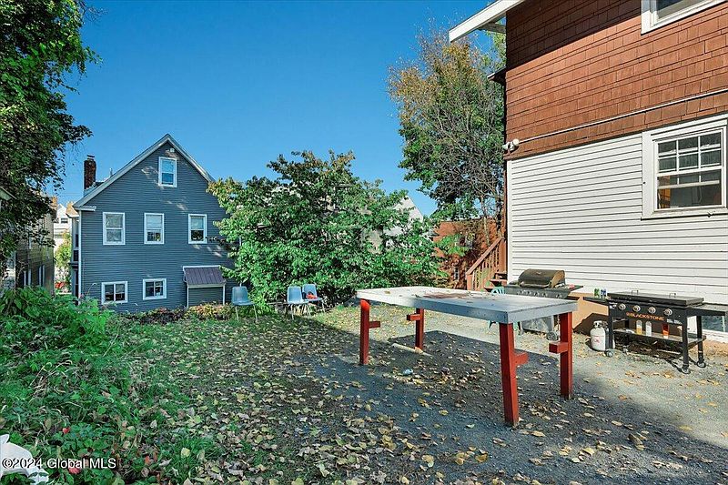 5th image of 2327 16th Street