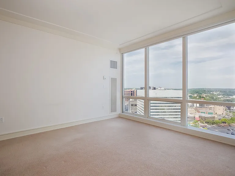 1 Renaissance Sq #21F — Photo 5