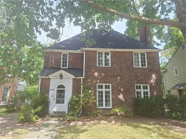 19819 Scottsdale Blvd, Shaker Heights, OH 44122