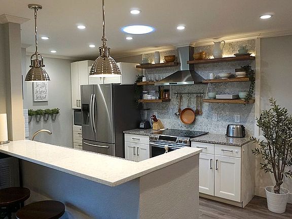 Beautiful farmhouse kitchen
