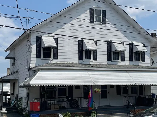 228 W Taylor St, Taylor, PA 18517