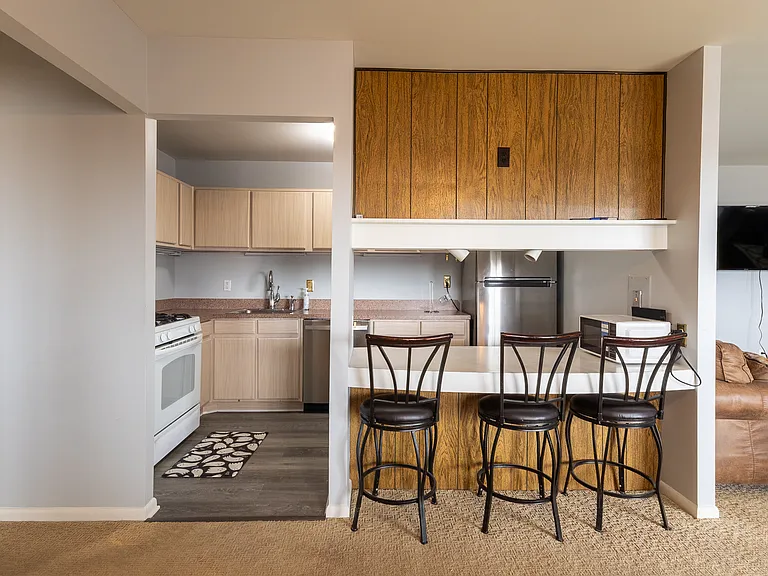 1747 Edgewood Hill Cir #203 — Photo 3