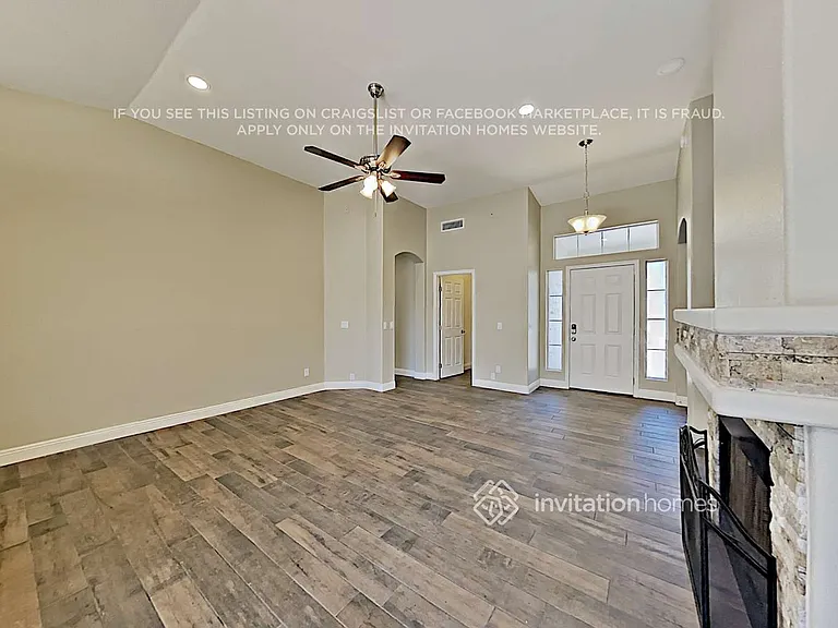 1513 E Douglas Ave — Photo 4