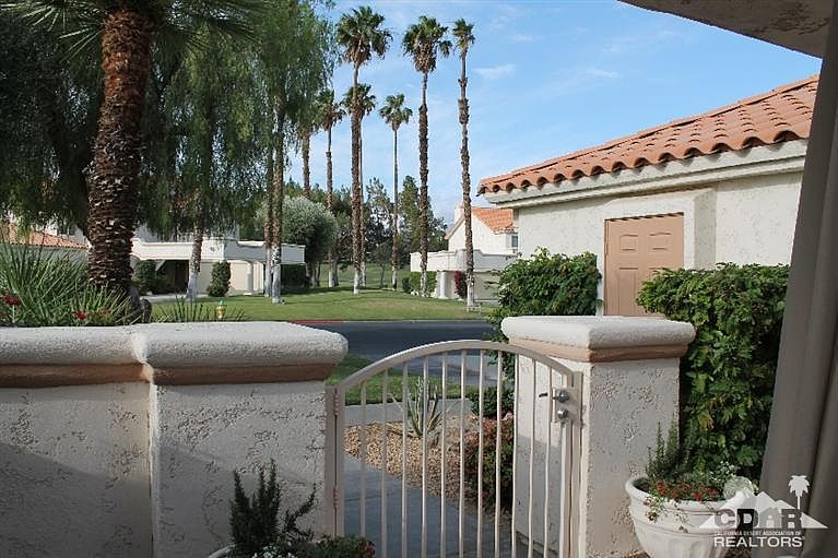 1st image of 418 N Desert Falls Dr
