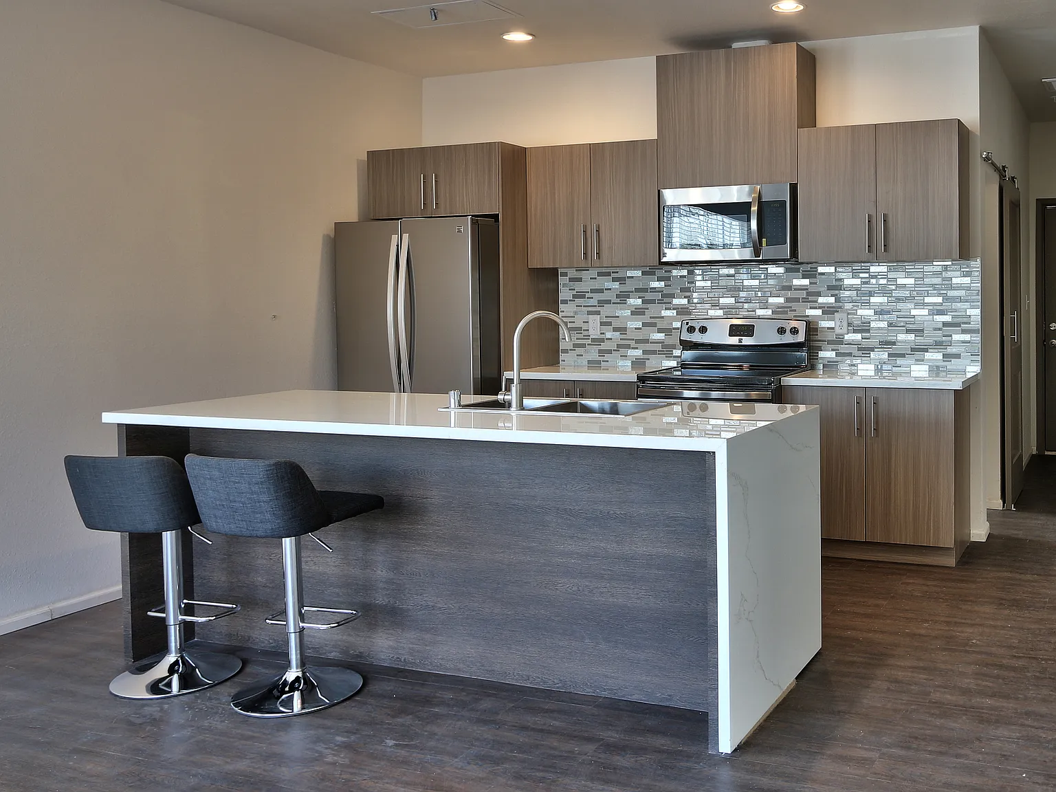 3820 Copper Ave NE — Photo 2
