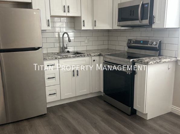 423 Clinton Ave #2