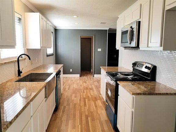 5th image of 2821 Magna Vista Dr