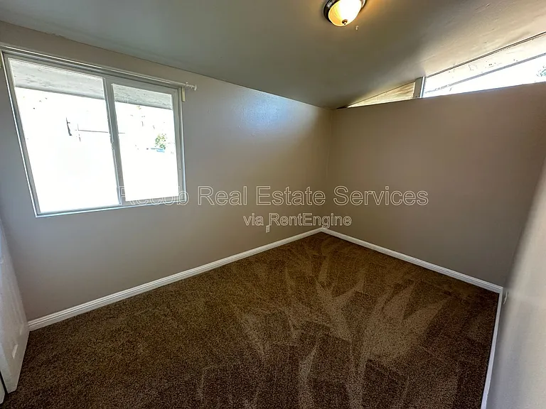 3002 Skipper St — Photo 5