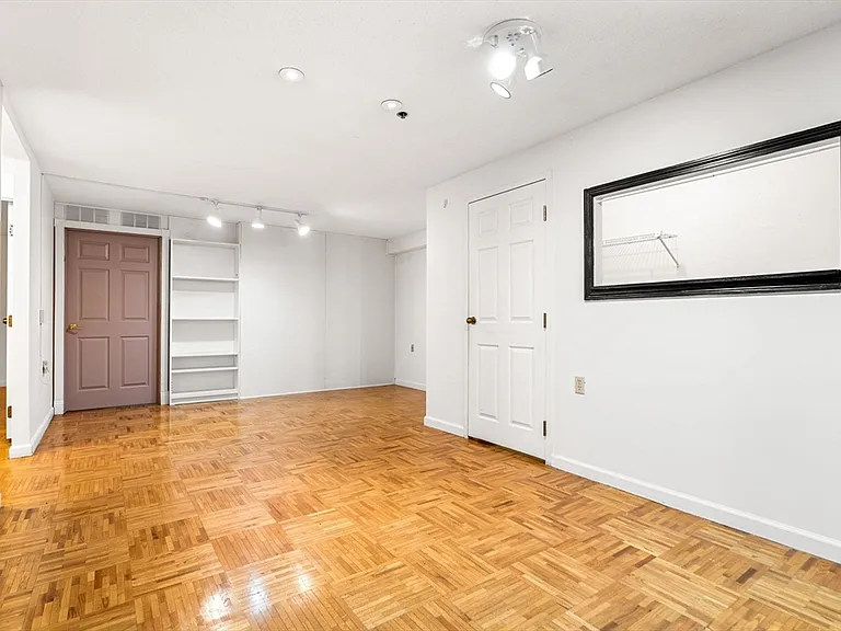 357 Commercial St #412 — Photo 5