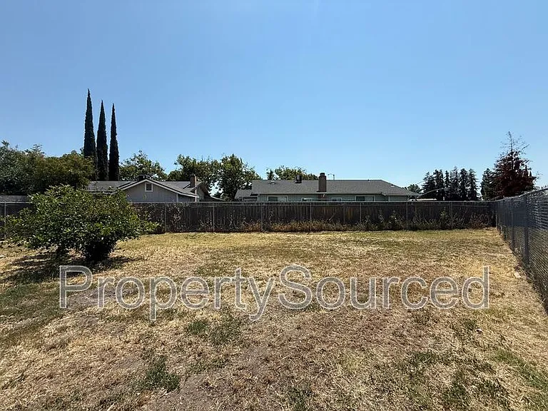 1944 Hickock Ct — Photo 29