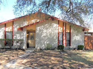 432 Solitude Dr, Garland, TX