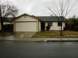 2579 Burgundy Dr, Livingston, CA 95334