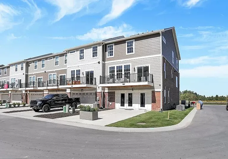 7151 Equality Blvd — Photo 2