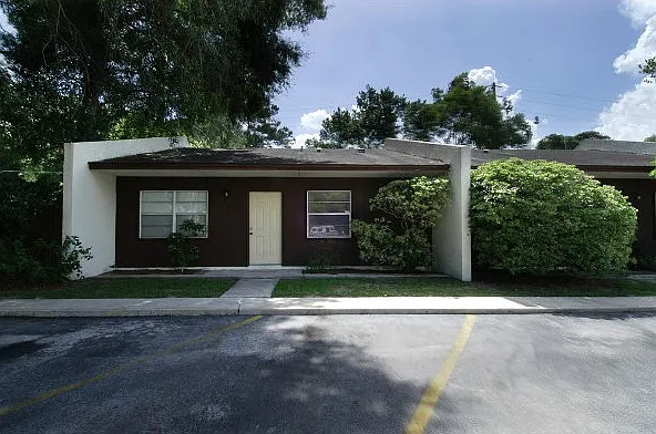 2 bed, 870 sqft, $1,150 — Photo 2