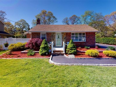 14 Charles Rd, East Patchogue, NY, 11772