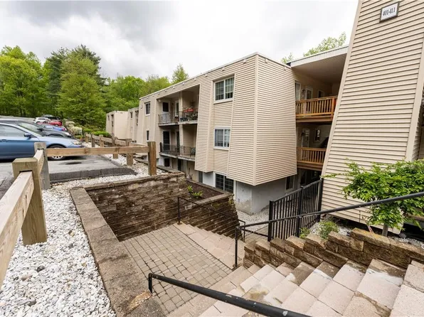 406 Fox Run Lane, Carmel, NY 10512