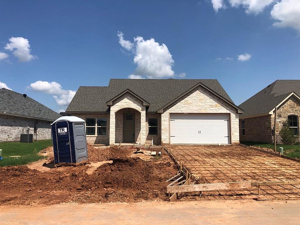 1st image of 3311 Arrow Dr