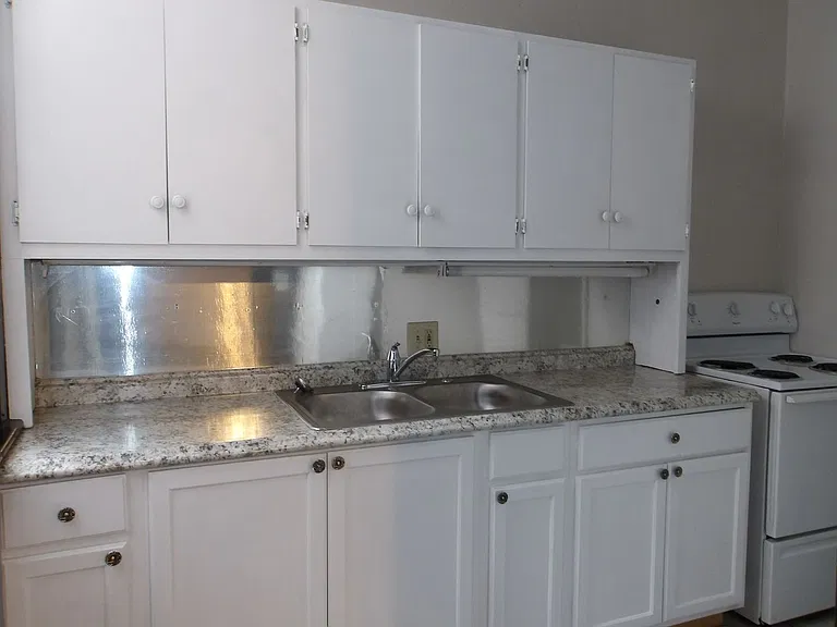 1124 S. 3rd St — Photo 18
