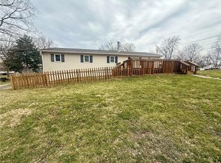 422 E Thompson St, Maryville, MO 64468