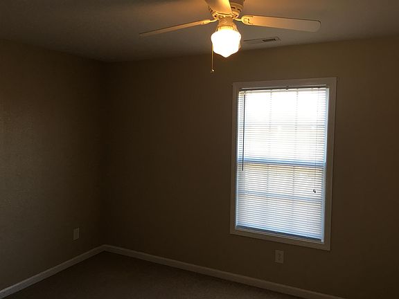 5th image of 793 Cherrybark Ln APT A