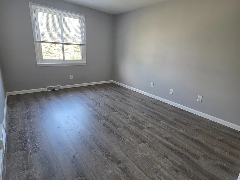 4118 Highview Pkwy — Photo 9