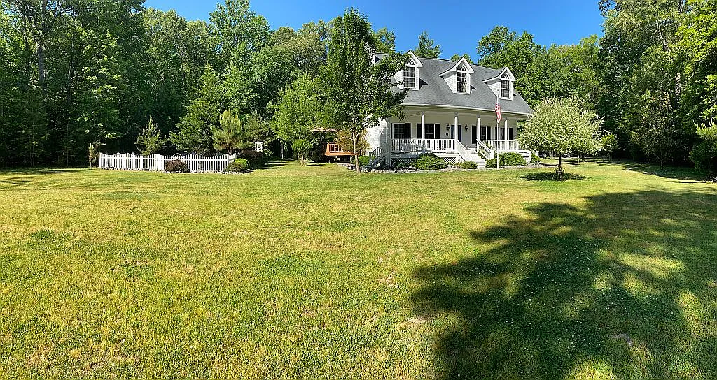 18110 Green Blvd photo 1