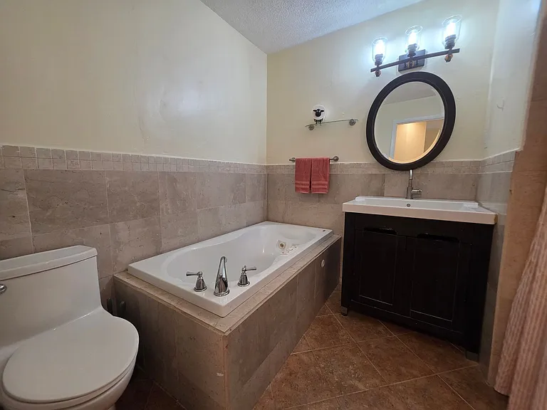 208 Pine Cone Trl — Photo 39
