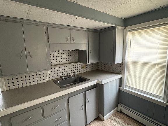 3rd image of 25 Merrick St #2