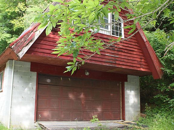 18th image of 137 Hodam Creek Rd