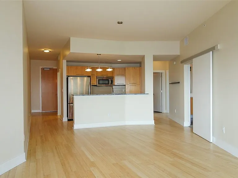 603 Davis St #1409 — Photo 12