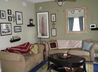 10598 SW 6th St, Pembroke Pines, FL 33025