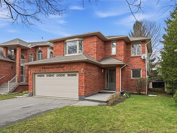 2nd image of 6 Woodcroft Cres