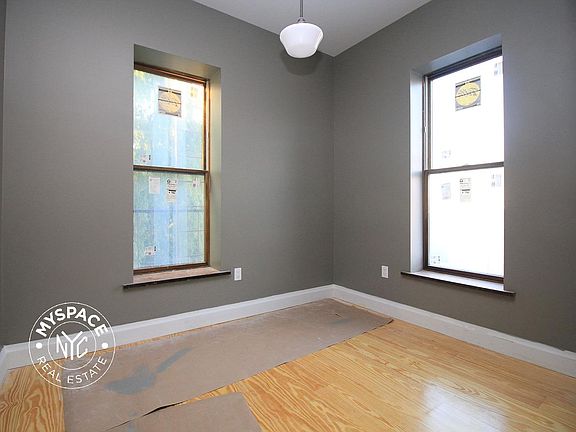 4th image of 129 Putnam Ave APT 3R