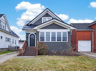 121 Ridgewood Rd, Buffalo, NY 14220