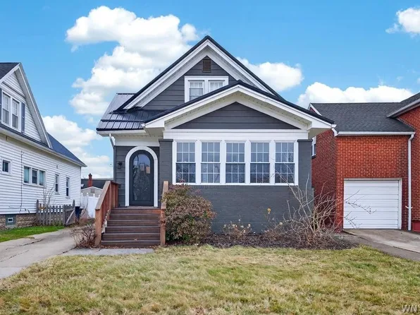 121 Ridgewood Rd, Buffalo, NY 14220