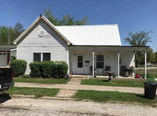 300 W Caldwell St, Paris, MO 65275