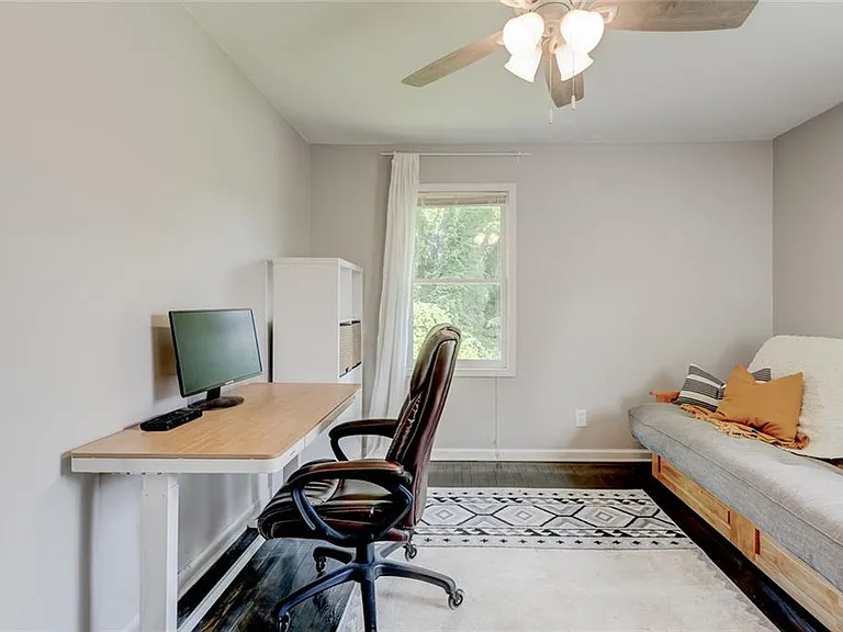 1848 Winthrop Dr SE — Photo 27