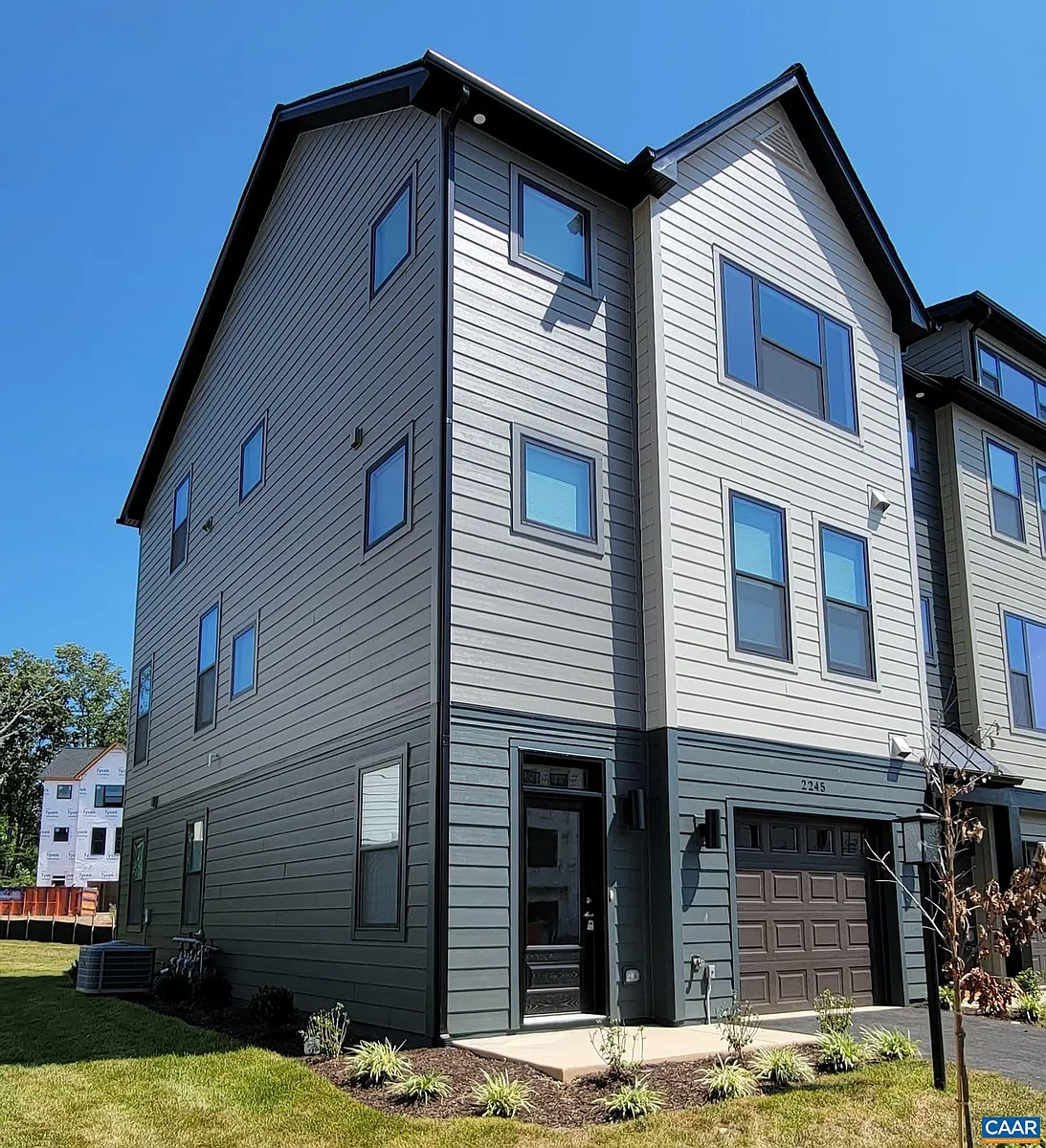 Building Photo - 2245 Fowler Cir