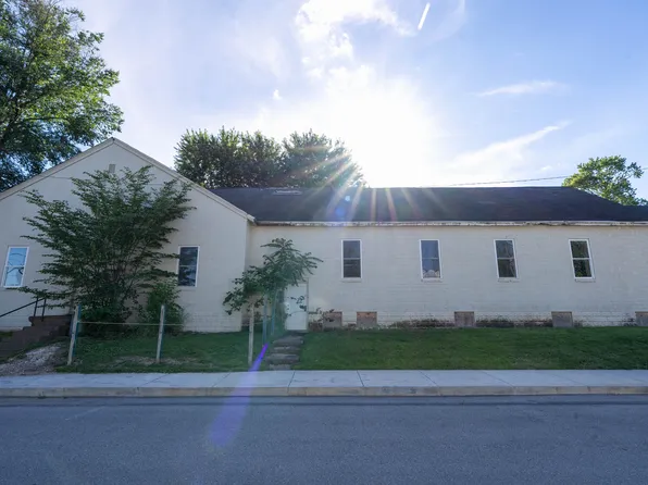 489 E Walnut St, Martinsville, IN 46151