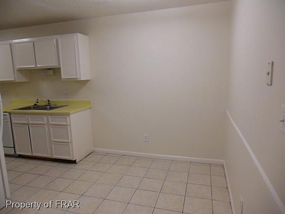 4th image of 412 Oakridge Ave APT 14