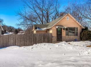 5906 SW 3rd St, Des Moines, IA 50315