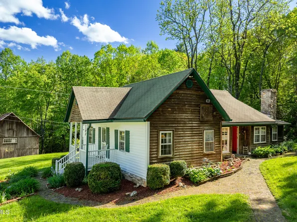 151 Stonebridge Ln, Mountain City, TN 37683