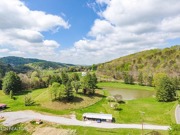 3rd image of 128 Tater Valley Rd