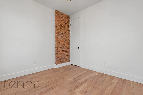 Rented by Rennit Inc. | media 8