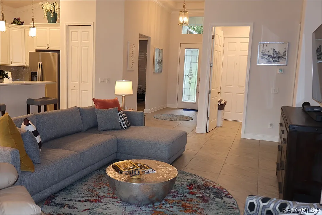 2 bed, 1672 sqft, $3,500 — Photo 4