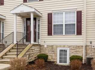 7021 Monarchos Dr #12-702, New Albany, OH 43054