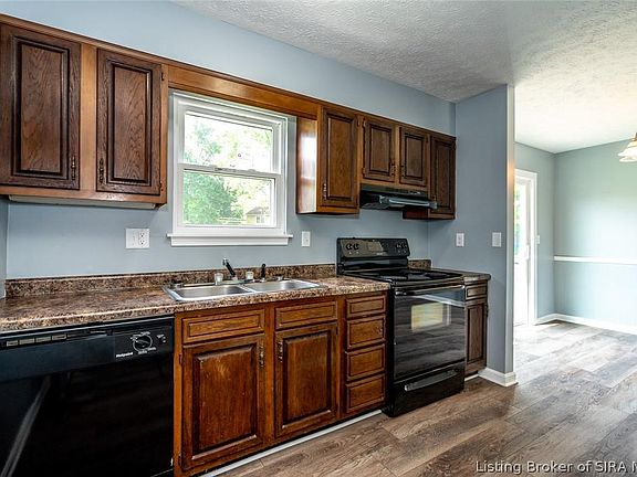 4th image of 3503 Washington Ct